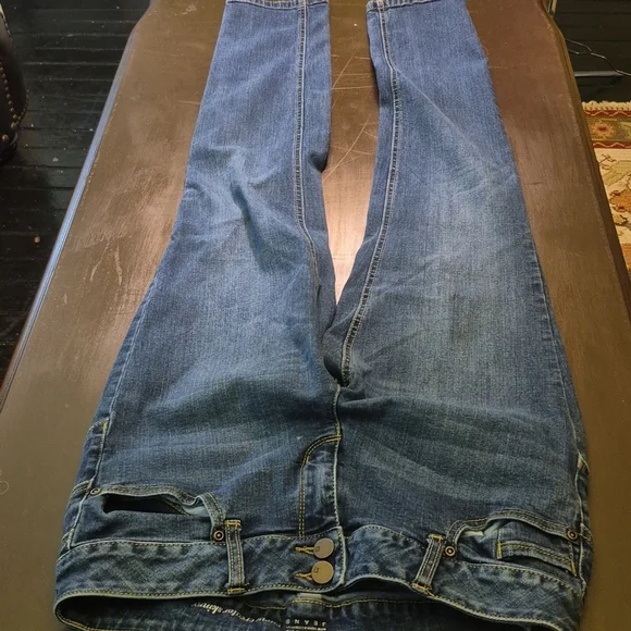 SoHo Med Wash Denim Jeans Curvy Creator Skinny.Double Button Zip .(#1647) - Picture 14 of 16